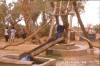 Put: foto van traditionele put gebruikt voor irrigatie