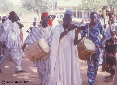 Music group with traditional instruments in street of Niamey