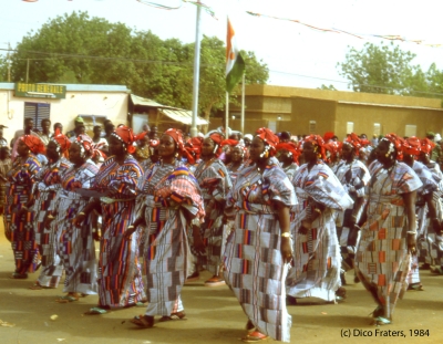 Group of Zarma woman in traditional clothes